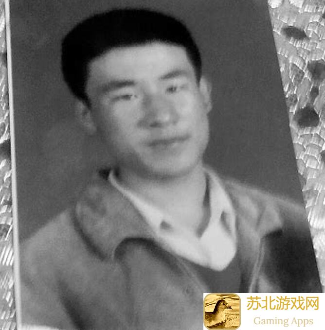 深度解析：代号肉鸽迷彩外套的全面指南